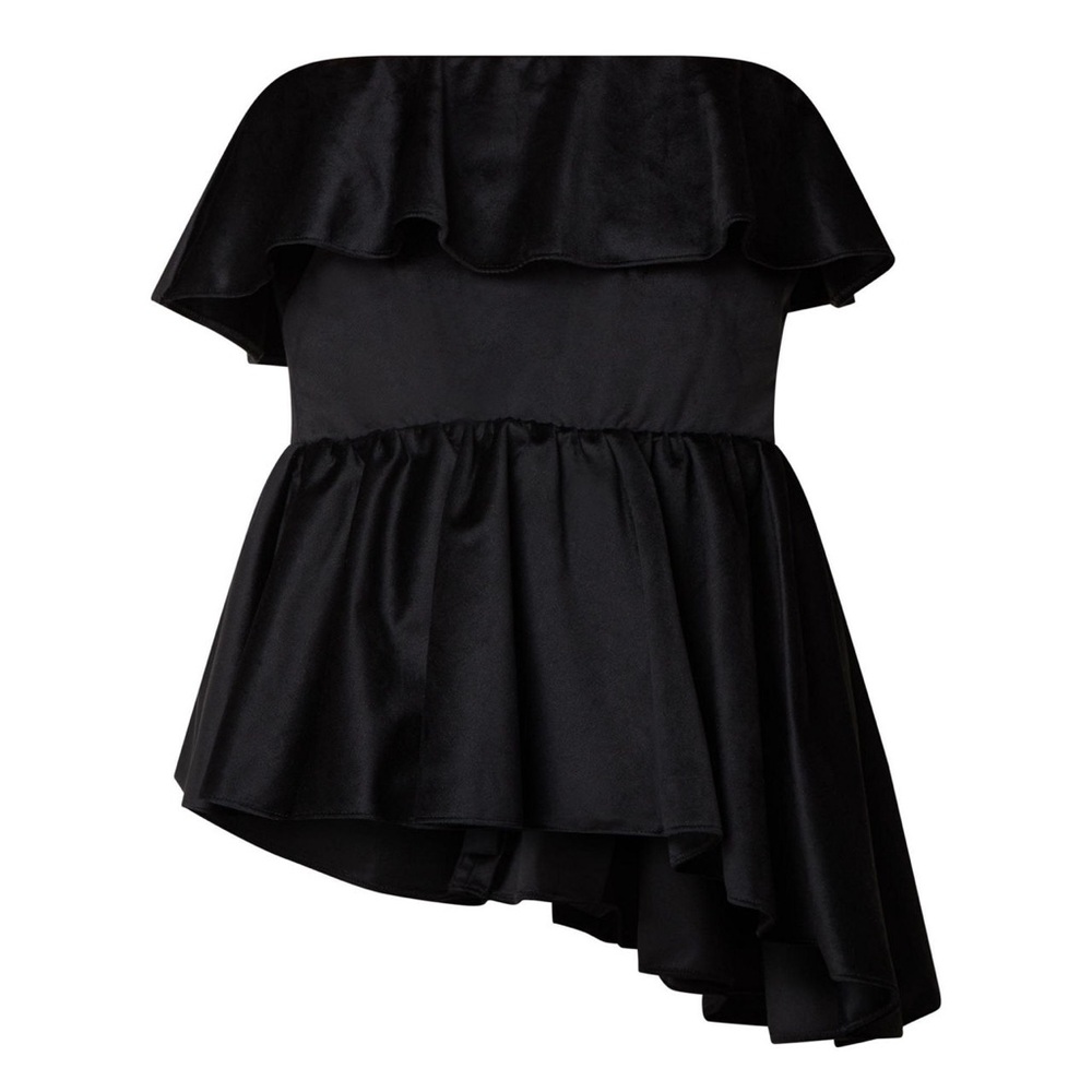 KIKA VARGAS
Nita Asymmetric Strapless Top